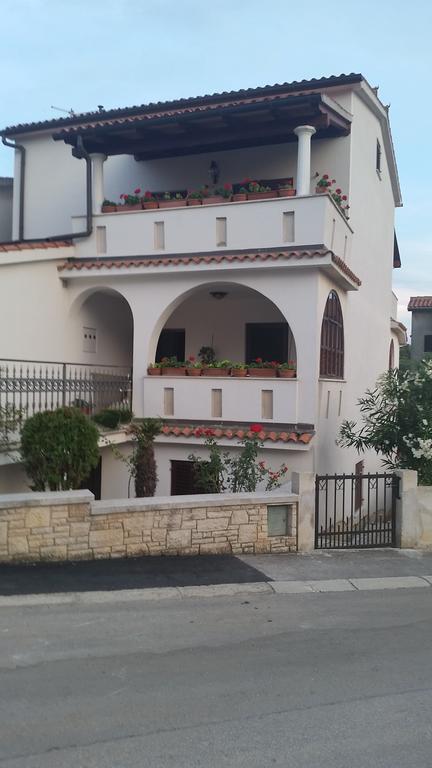Villa Milan Винкуран Екстер'єр фото